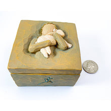 Load image into Gallery viewer, Willow Tree Susan Lordi Trinket Box - Peace on Earth - Girl with Lamb